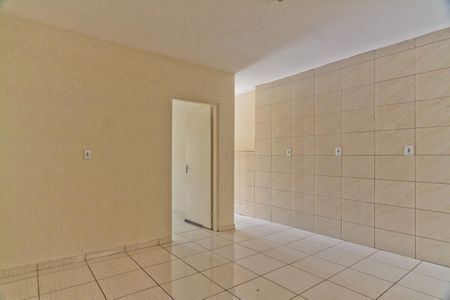 Casa para alugar com 80m², 1 quarto e 1 vagaSala