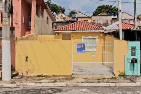 Casa para alugar com 80m², 1 quarto e 1 vagaFachada + placa