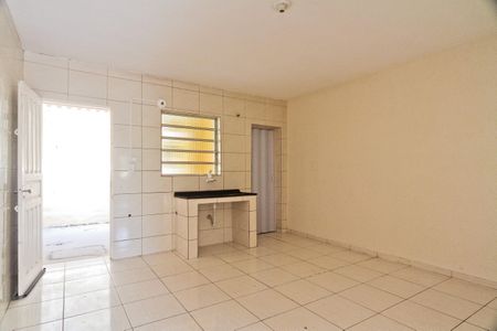 Casa para alugar com 80m², 1 quarto e 1 vagaSala