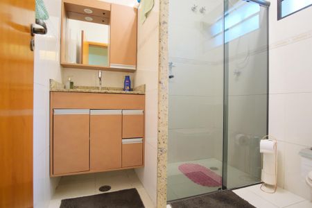 Casa à venda com 160m², 3 quartos e 1 vagaBanheiro