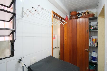 Casa à venda com 160m², 3 quartos e 1 vagaÁrea de Serviço