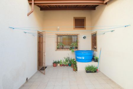 Casa à venda com 160m², 3 quartos e 1 vagaQuintal