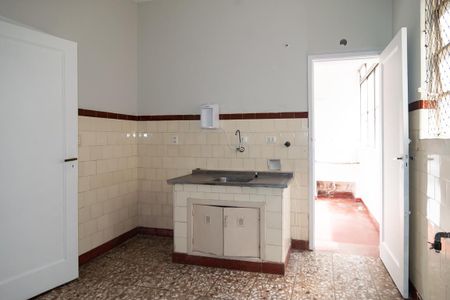 Apartamento à venda com 96m², 2 quartos e sem vagaCozinha