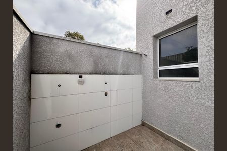 Apartamento à venda com 66m², 2 quartos e 1 vagaÁrea de Serviço Lavanderia 