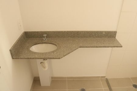 Apartamento à venda com 74m², 2 quartos e 1 vagaBanheiro da Suíte