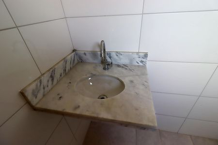 Apartamento à venda com 67m², 2 quartos e 1 vagaBanheiro da Suíte - Pia