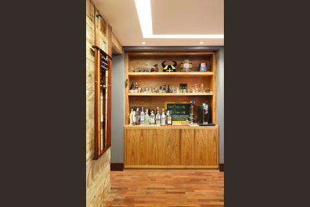 Apartamento à venda com 99m², 2 quartos e 1 vaga