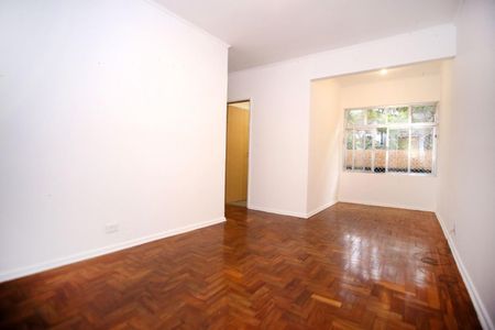 Apartamento à venda com 77m², 2 quartos e 1 vaga