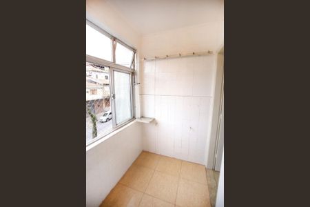 Apartamento à venda com 77m², 2 quartos e 1 vaga