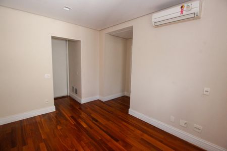 Apartamento à venda com 515m², 5 quartos e 7 vagasSuíte 1
