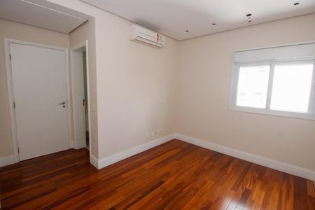 Apartamento à venda com 515m², 5 quartos e 7 vagasSuíte 1