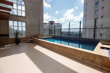 Apartamento à venda com 515m², 5 quartos e 7 vagasÁrea comum - Piscina