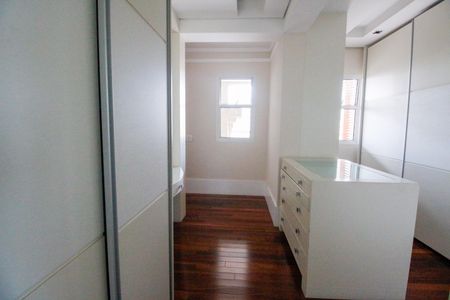 Apartamento à venda com 515m², 5 quartos e 7 vagasCloset da suíte