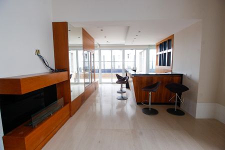 Apartamento à venda com 515m², 5 quartos e 7 vagasSala