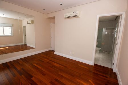 Apartamento à venda com 515m², 5 quartos e 7 vagasSuíte 3