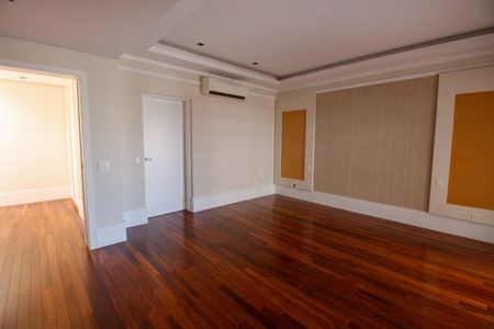 Apartamento à venda com 515m², 5 quartos e 7 vagasSala 2