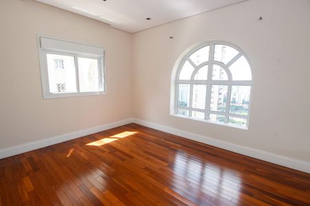 Apartamento à venda com 515m², 5 quartos e 7 vagasSuíte 3