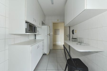 Apartamento à venda com 73m², 3 quartos e 2 vagas Apartamento à venda com 73m², 3 quartos e 2 vagasCozinha