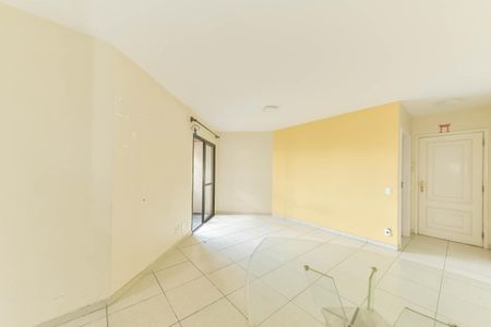 Apartamento à venda com 73m², 3 quartos e 2 vagas Apartamento à venda com 73m², 3 quartos e 2 vagasSala