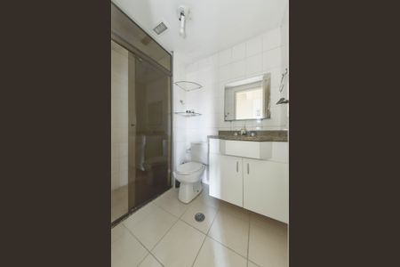 Apartamento à venda com 73m², 3 quartos e 2 vagas Apartamento à venda com 73m², 3 quartos e 2 vagasBanheiro Social