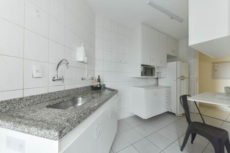 Apartamento à venda com 73m², 3 quartos e 2 vagas Apartamento à venda com 73m², 3 quartos e 2 vagasCozinha