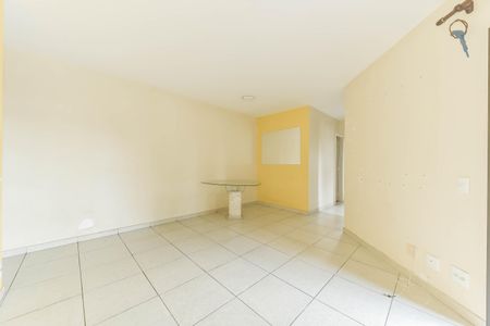 Apartamento à venda com 73m², 3 quartos e 2 vagas Apartamento à venda com 73m², 3 quartos e 2 vagasSala