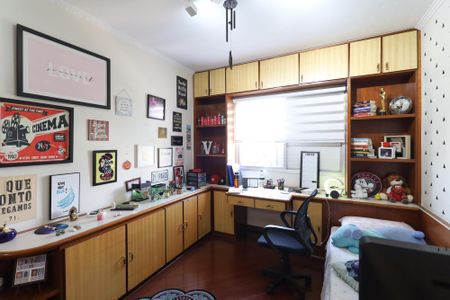 Apartamento à venda com 168m², 3 quartos e 2 vagas Apartamento à venda com 168m², 3 quartos e 2 vagasQuarto 2