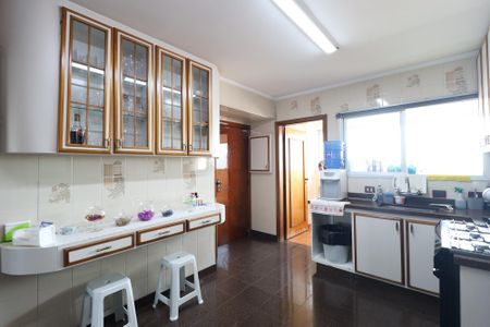 Apartamento à venda com 168m², 3 quartos e 2 vagas Apartamento à venda com 168m², 3 quartos e 2 vagasCozinha