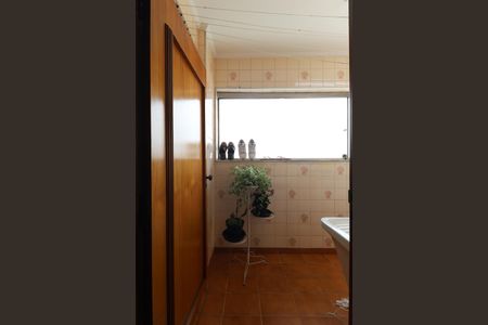 Apartamento à venda com 168m², 3 quartos e 2 vagas Apartamento à venda com 168m², 3 quartos e 2 vagasÁrea de serviço