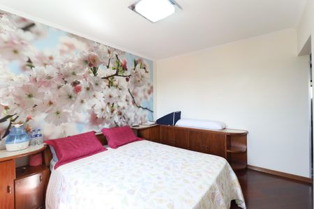 Apartamento à venda com 168m², 3 quartos e 2 vagas Apartamento à venda com 168m², 3 quartos e 2 vagasSuíte