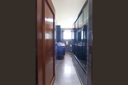 Apartamento à venda com 168m², 3 quartos e 2 vagas Apartamento à venda com 168m², 3 quartos e 2 vagasBanheiro da Suíte