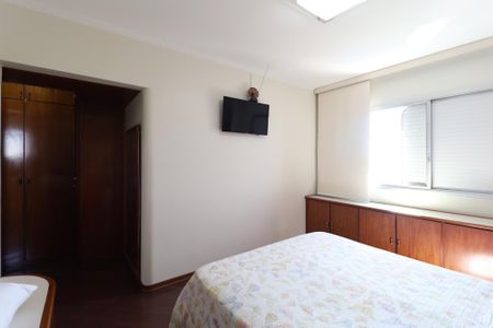 Apartamento à venda com 168m², 3 quartos e 2 vagas Apartamento à venda com 168m², 3 quartos e 2 vagasSuíte