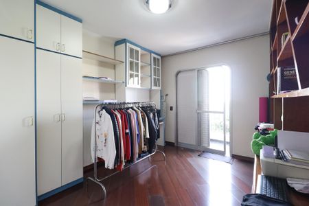 Apartamento à venda com 168m², 3 quartos e 2 vagas Apartamento à venda com 168m², 3 quartos e 2 vagasQuarto 1