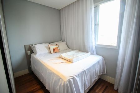 Apartamento à venda com 115m², 3 quartos e 2 vagasQuarto 2