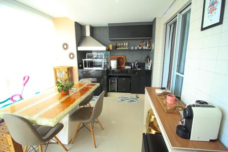 Apartamento à venda com 115m², 3 quartos e 2 vagasVaranda da Sala