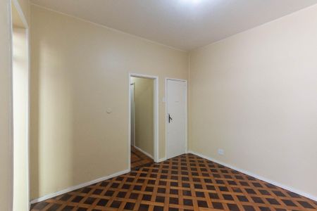 Apartamento à venda com 77m², 2 quartos e sem vagaSala