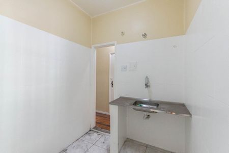 Apartamento à venda com 77m², 2 quartos e sem vagaCozinha