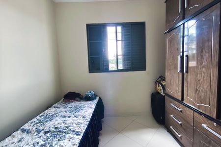 Casa à venda com 236m², 5 quartos e 3 vagasQuarto 2