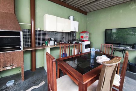 Casa à venda com 236m², 5 quartos e 3 vagasÁrea gourmet