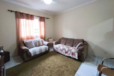 Casa à venda com 236m², 5 quartos e 3 vagasSala de Estar