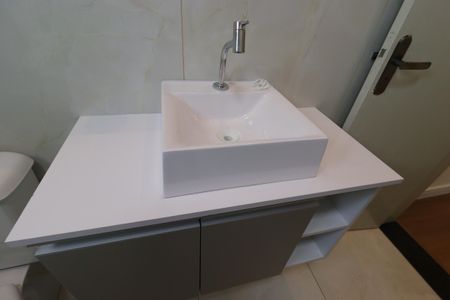 Apartamento à venda com 93m², 2 quartos e 1 vagaBanheiro 