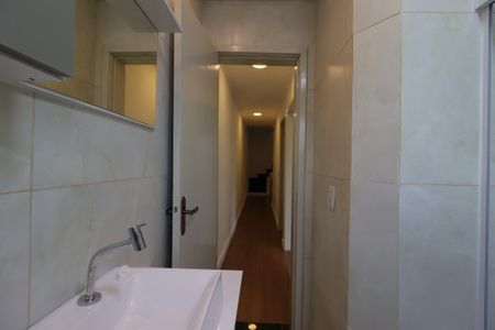 Apartamento à venda com 93m², 2 quartos e 1 vagaBanheiro