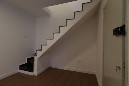 Apartamento à venda com 93m², 2 quartos e 1 vagaSala