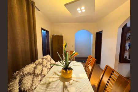 Apartamento à venda com 250m², 4 quartos e 2 vagasCopa