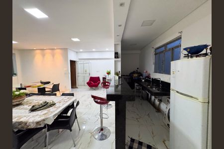 Apartamento à venda com 250m², 4 quartos e 2 vagasEdícula -  Sala