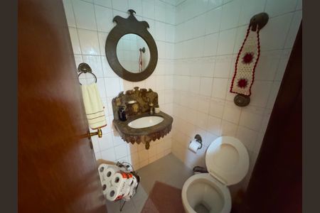 Apartamento à venda com 250m², 4 quartos e 2 vagasBanheiro