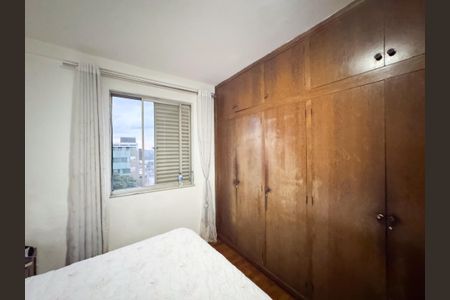 Apartamento à venda com 250m², 4 quartos e 2 vagasSuíte 1