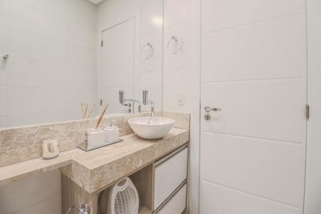 Casa à venda com 180m², 3 quartos e 2 vagasBanheiro Social