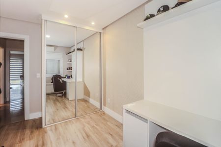 Casa à venda com 180m², 3 quartos e 2 vagasQuarto