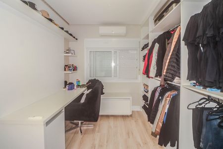 Casa à venda com 180m², 3 quartos e 2 vagasQuarto